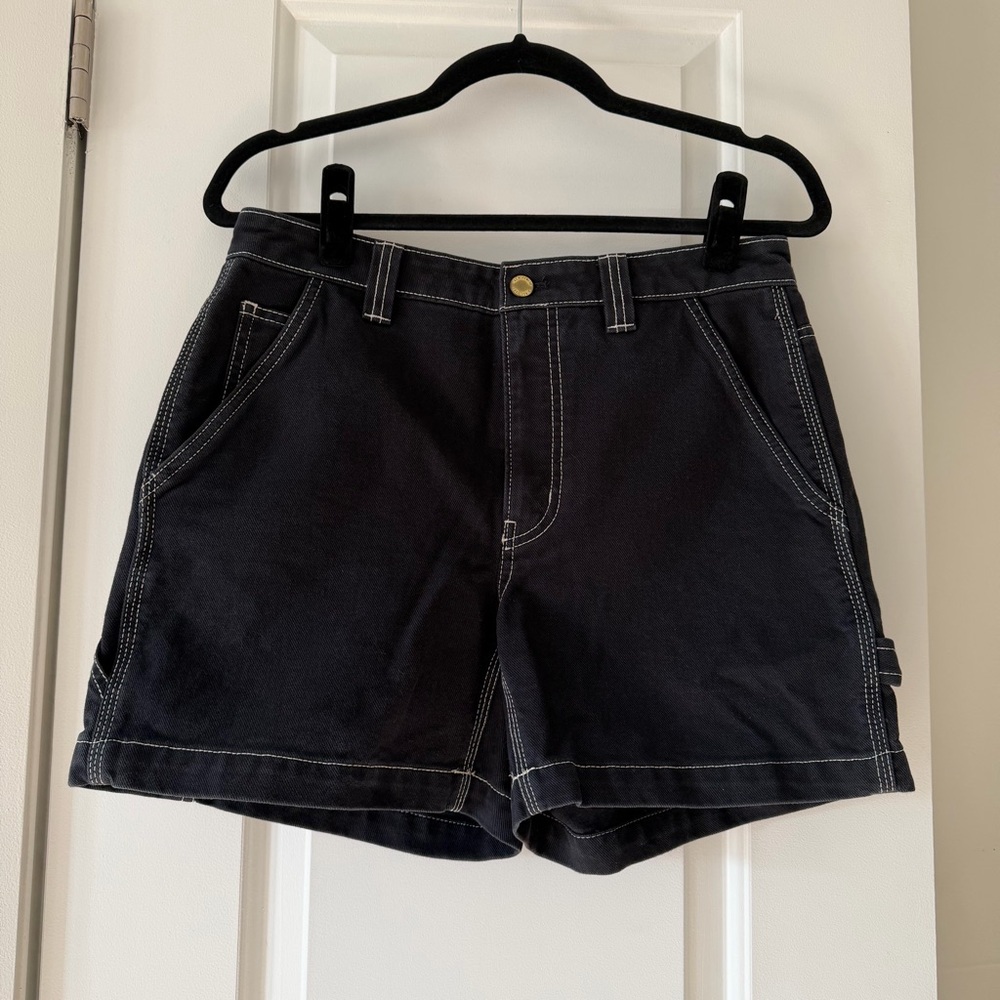 ARITZIA TNA carpenter shorts